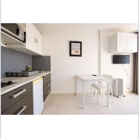 100 M De La Apartamento